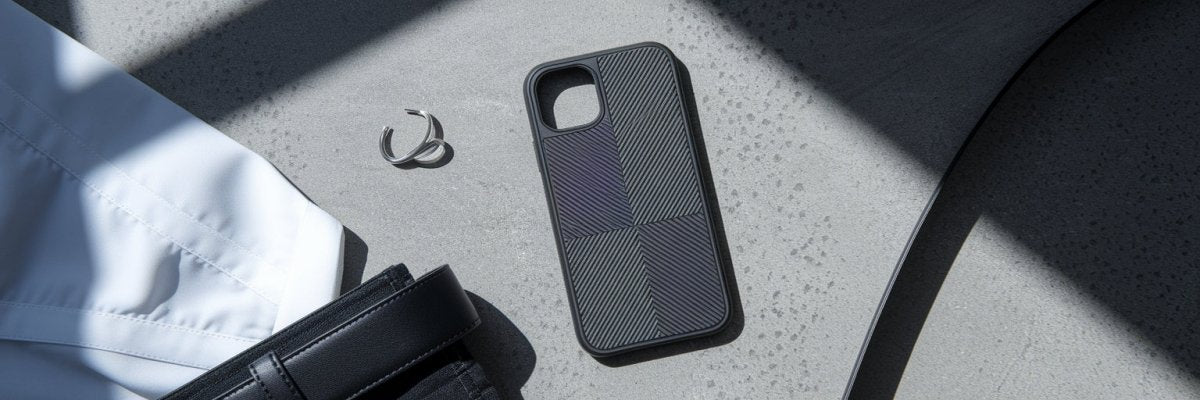 The Art of Pairing Rectangle Cases with Monochrome Outfits - COCOMII