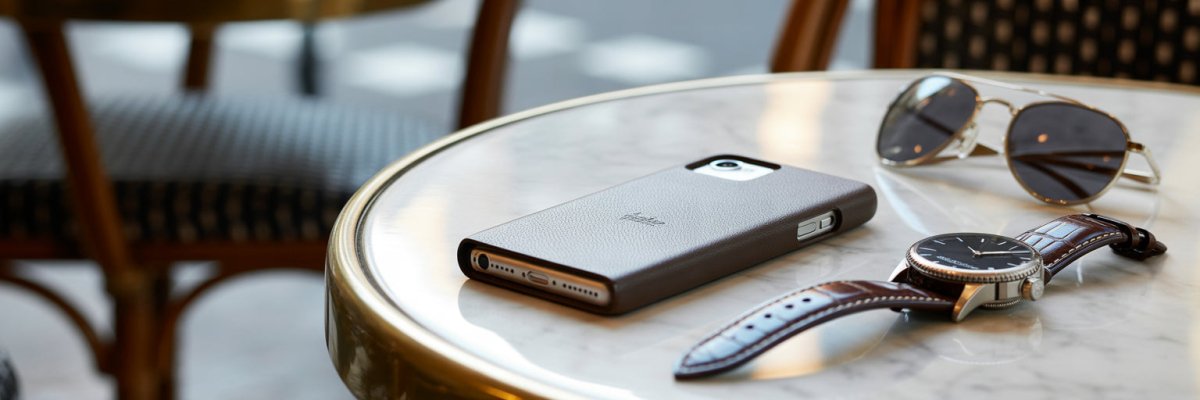 The Art of the Minimalist Luxury iPhone Case - COCOMII