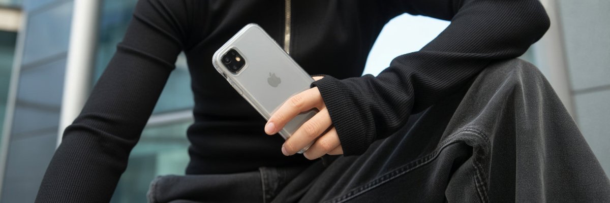 The Definitive Guide to Pairing Rectangle iPhone Cases with Monochrome Outfits - COCOMII