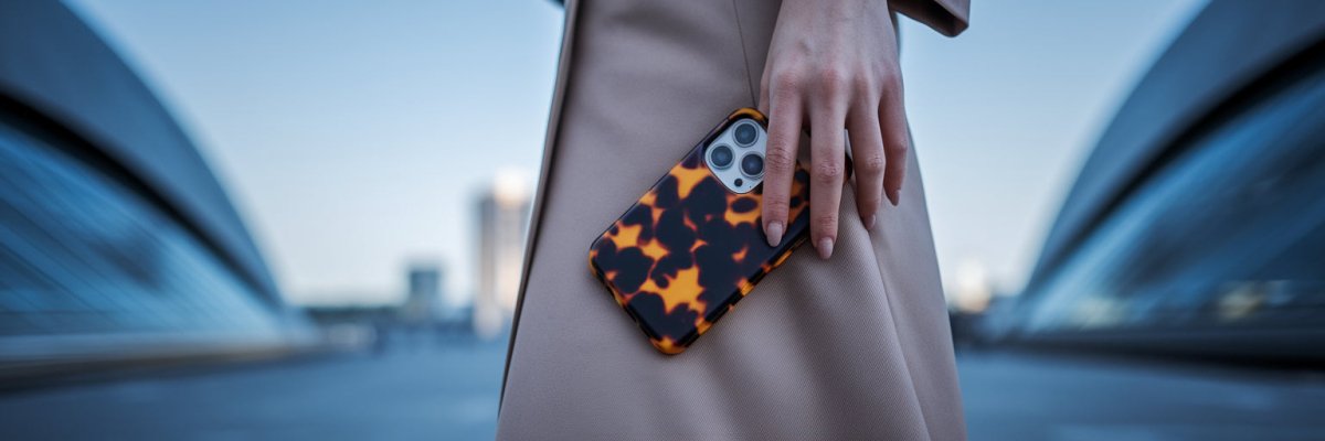 Why Rectangle iPhone Cases Are the Traveler’s Choice for Style and Security - COCOMII