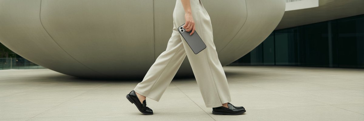 Why the Rectangle iPhone Case Is a Minimalist Essential - COCOMII
